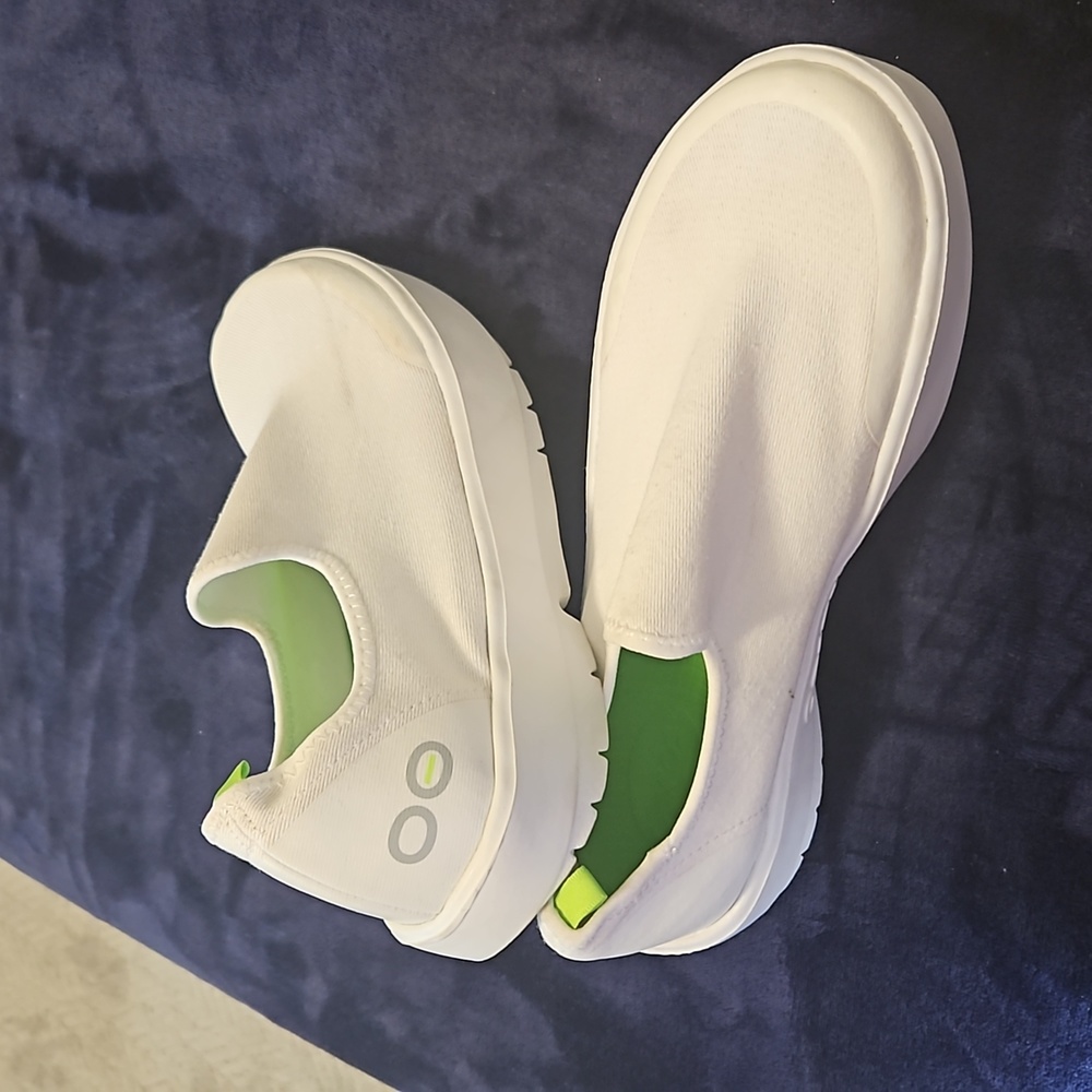 Oofos shoes